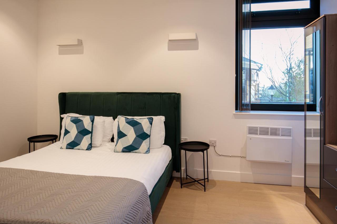 Charles Hope London Brentford Apartment Bagian luar foto