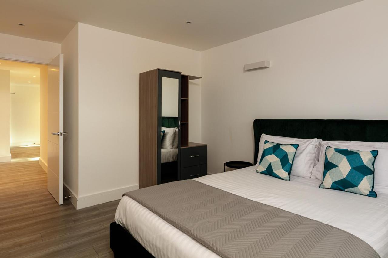 Charles Hope London Brentford Apartment Bagian luar foto
