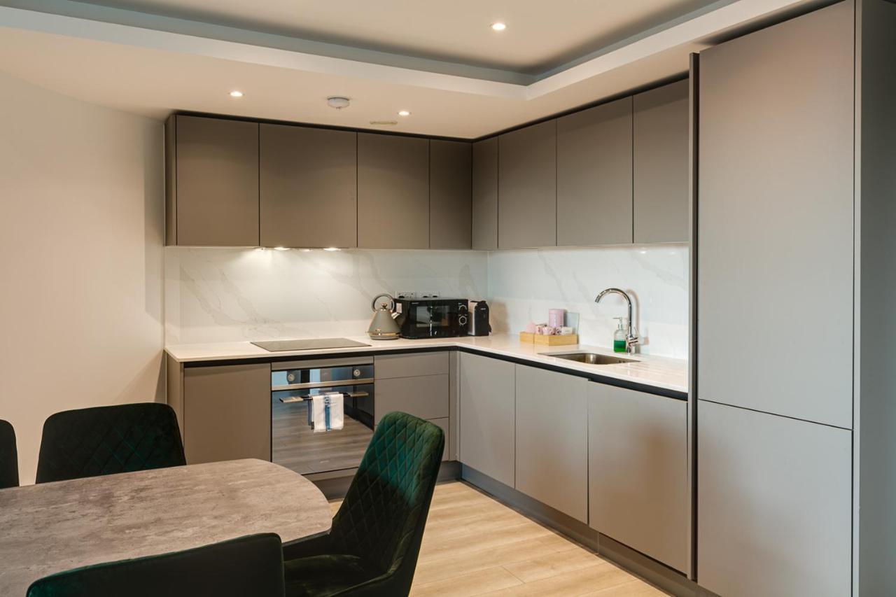Charles Hope London Brentford Apartment Bagian luar foto