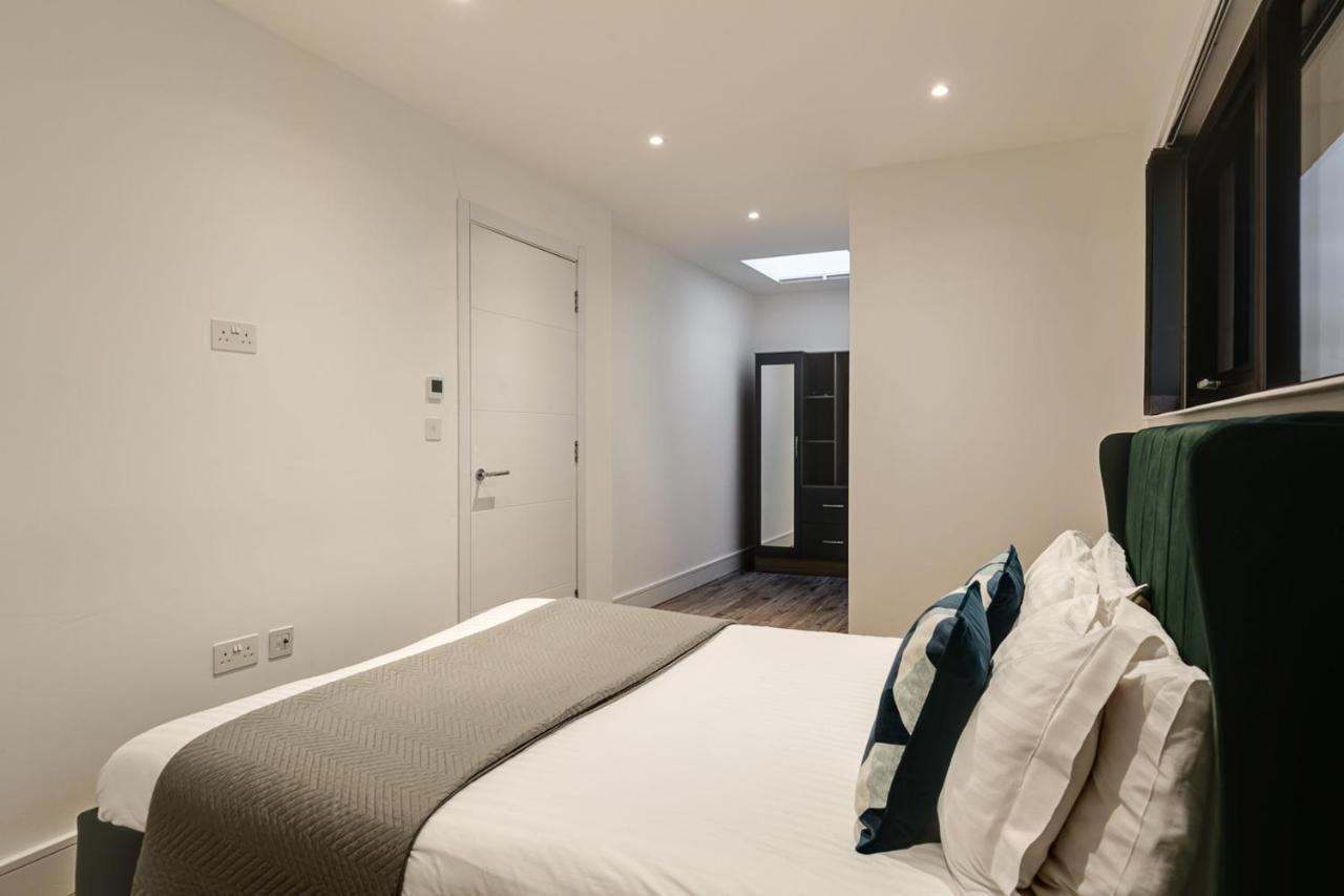 Charles Hope London Brentford Apartment Bagian luar foto