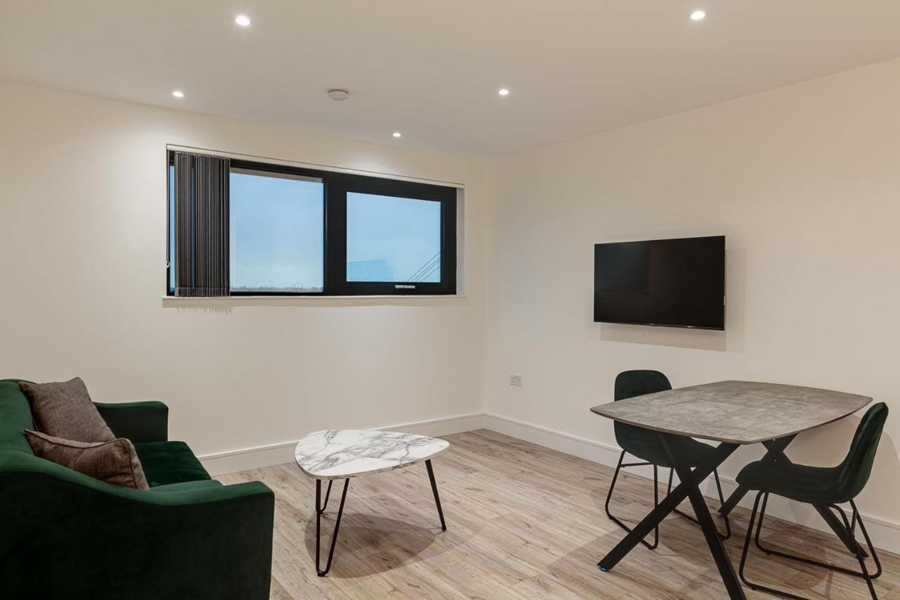 Charles Hope London Brentford Apartment Bagian luar foto