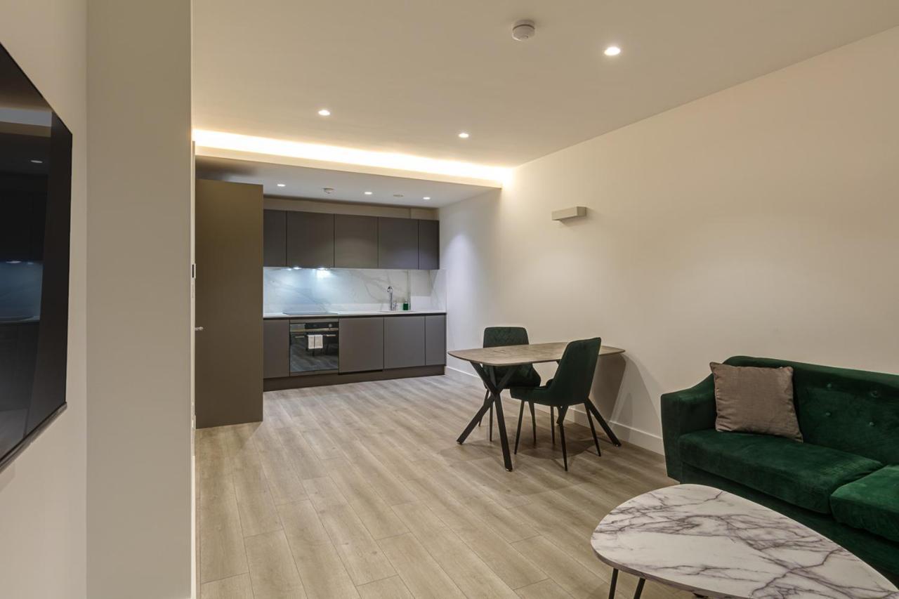 Charles Hope London Brentford Apartment Bagian luar foto