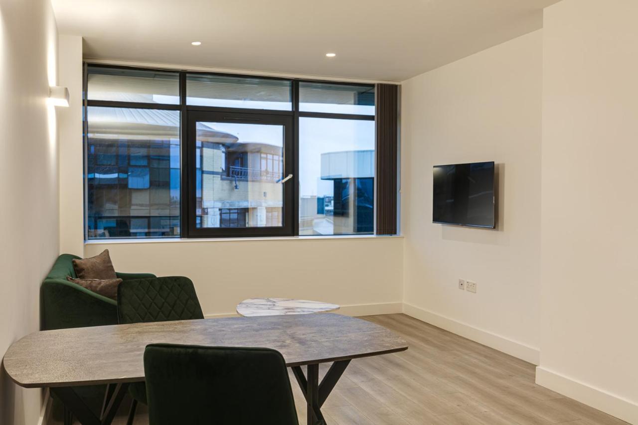 Charles Hope London Brentford Apartment Bagian luar foto